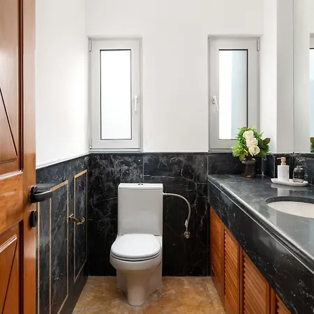 Hamilton Elite Penthouse * Rhodes City