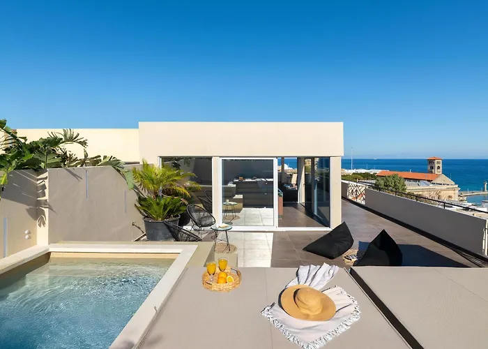 Hamilton Elite Penthouse